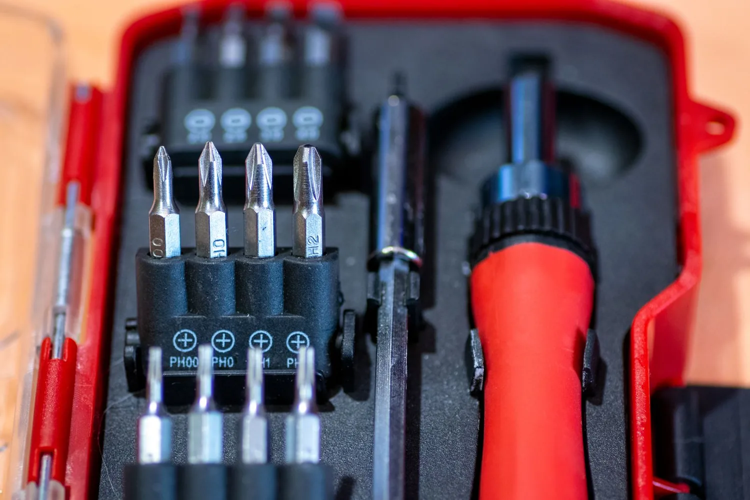 Locksmith at work in Round Rock